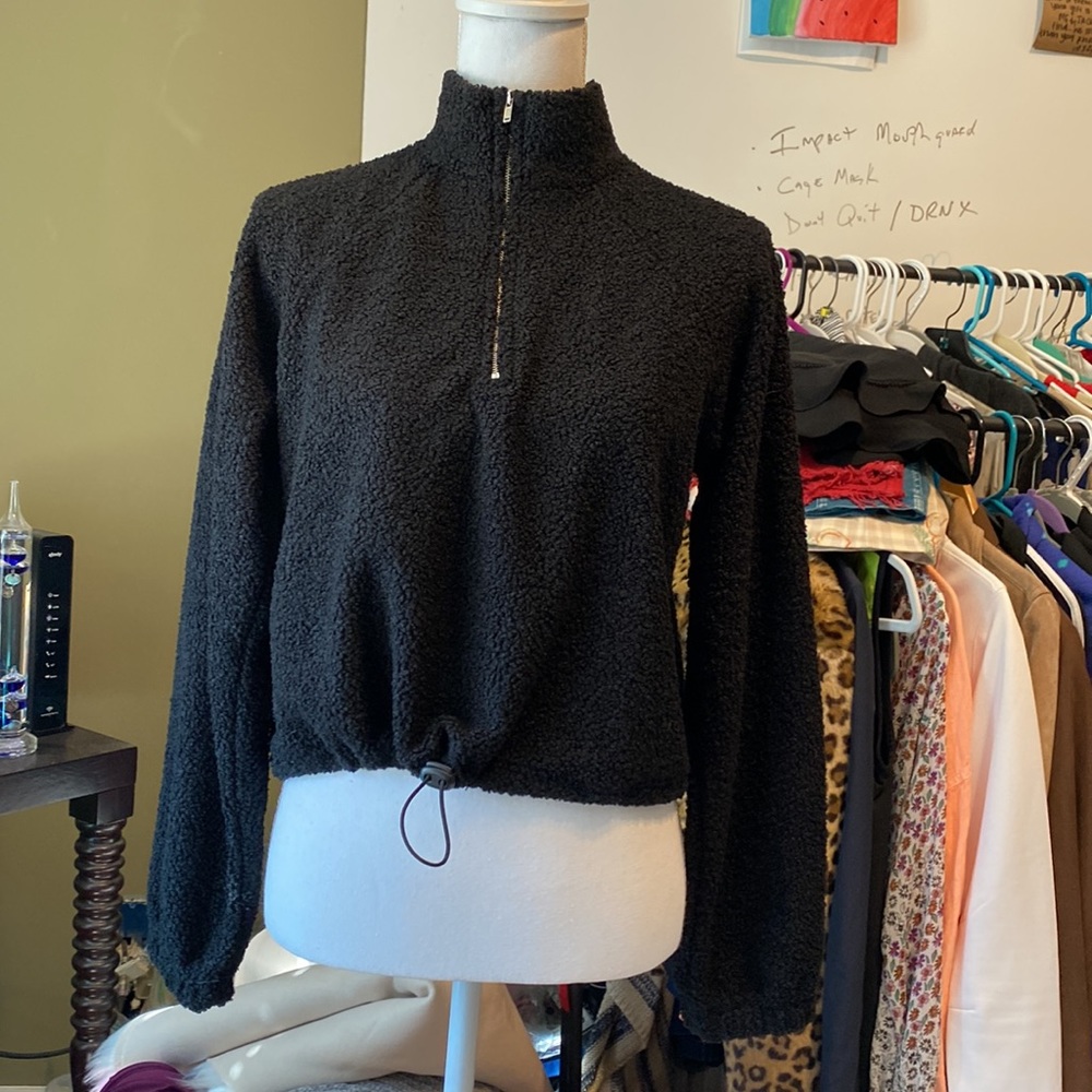 Before You Collection Black Sherpa-like Crop Top | NWOT